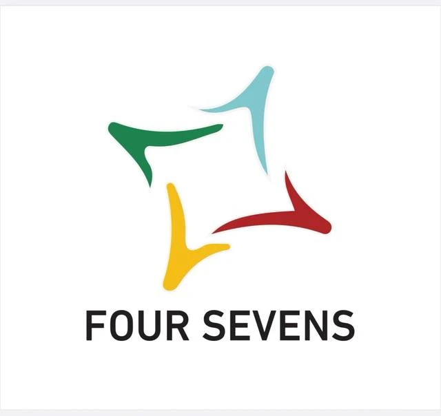 صيدلية أربع سبعات